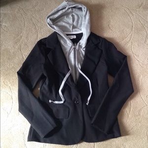 A cute jacket/suit jacket combo!